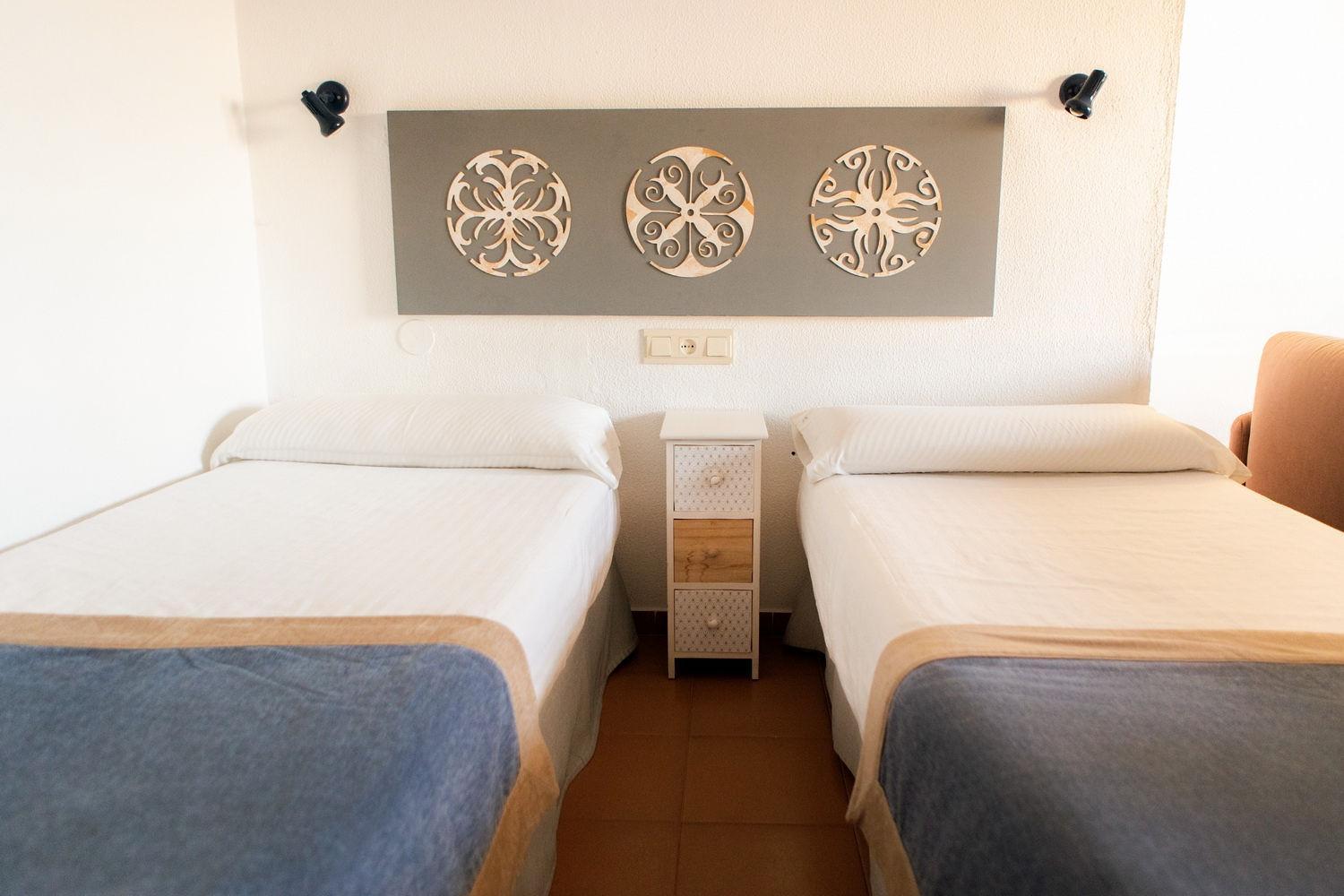 Hotel Playa Conil - Beachfront Studios & Suites Коніль-де-ла-Фронтера Екстер'єр фото