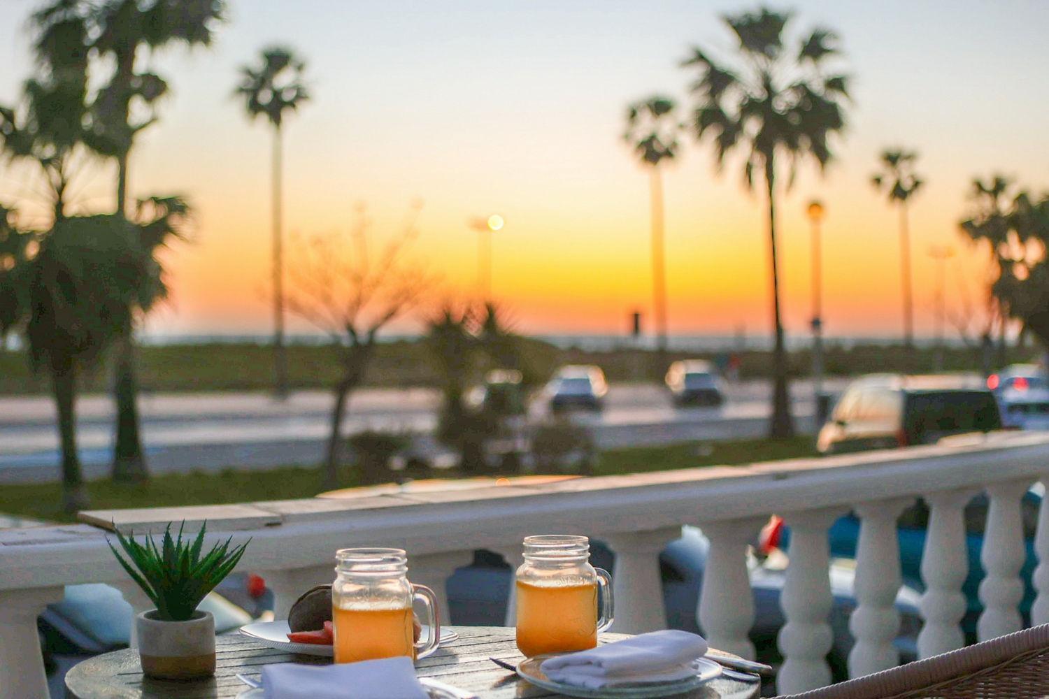 Hotel Playa Conil - Beachfront Studios & Suites Коніль-де-ла-Фронтера Екстер'єр фото